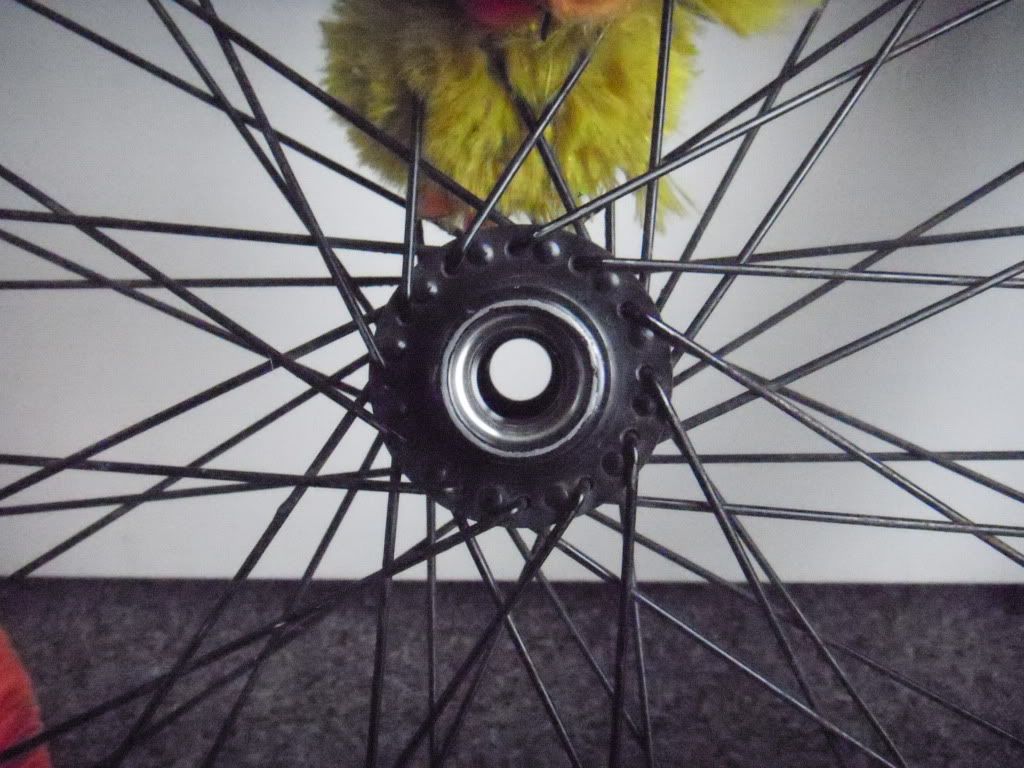 is it possible to put sealed bearings in a unsealed hub?